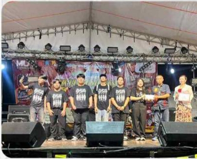 แสดงความยินดีกับวงดนตรี  DSA Band